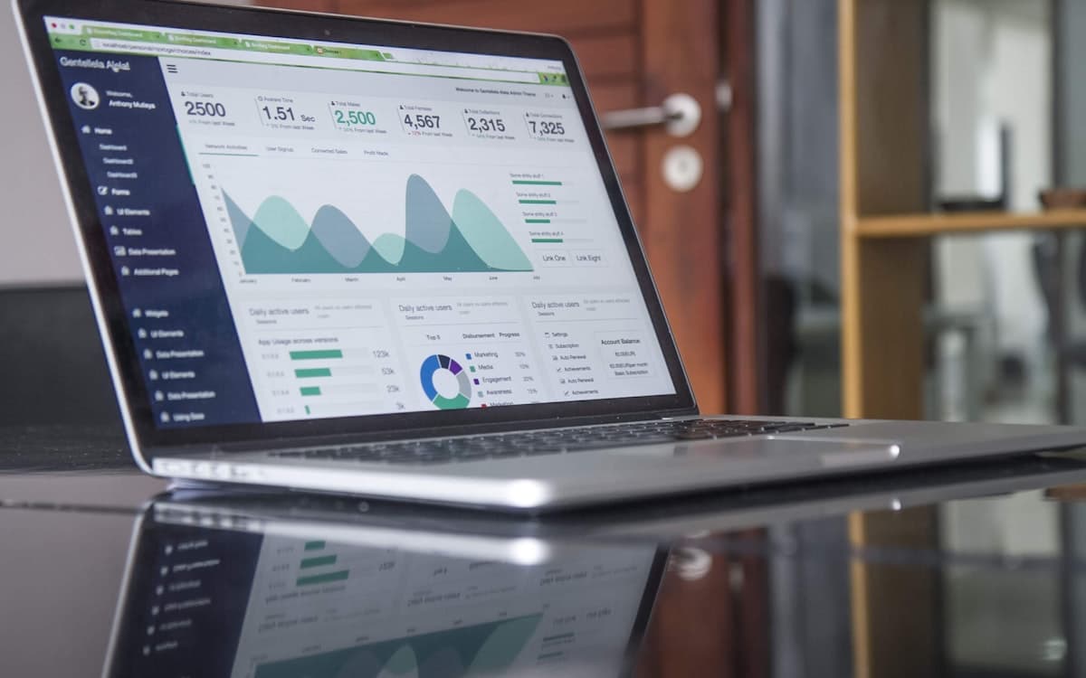 چرا سایت شرکتی هنوز مهم‌ترین ویترین کسب‌وکار است؟